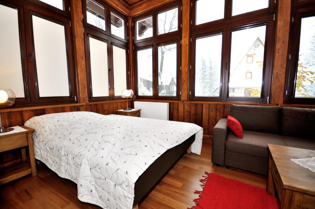Gimnazjalna 5 - Apartamenty I Pokoje W Centrum Zakopanego Екстериор снимка
